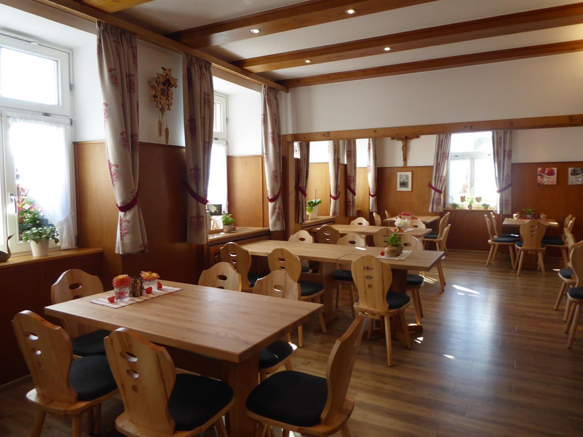Gasthaus Zum Schwanen 윌링겐-비르켄도르프 외부 사진